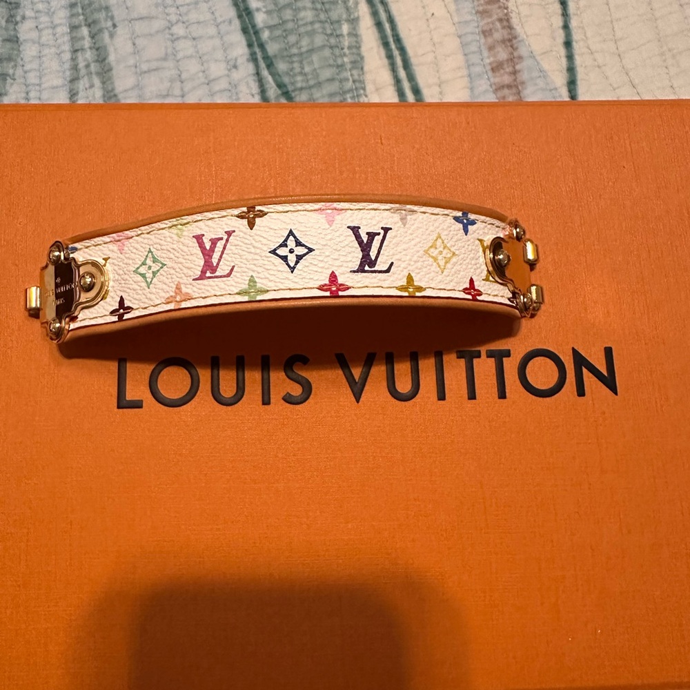 Louis Vuitton White and Gold Monogram Bracelet